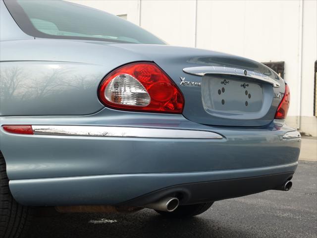Photo of 2002 Blue Jaguar X-Type