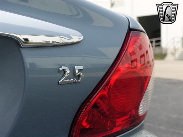 Photo of 2002 Blue Jaguar X-Type
