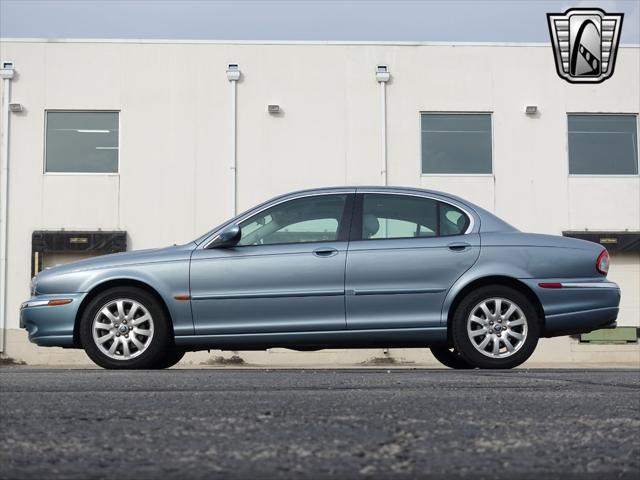 Photo of 2002 Blue Jaguar X-Type