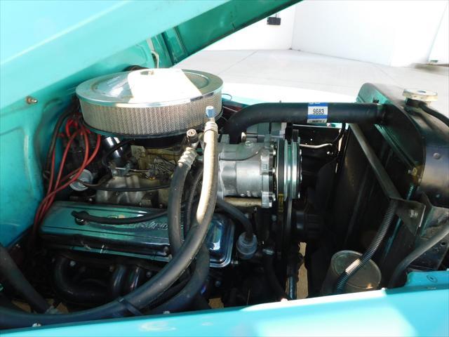 Photo of 1948 Turquois Chevrolet Stylemaster