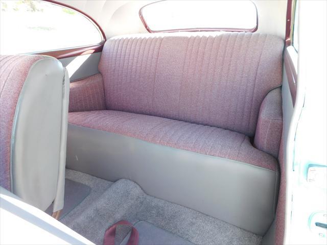 Photo of 1948 Turquois Chevrolet Stylemaster