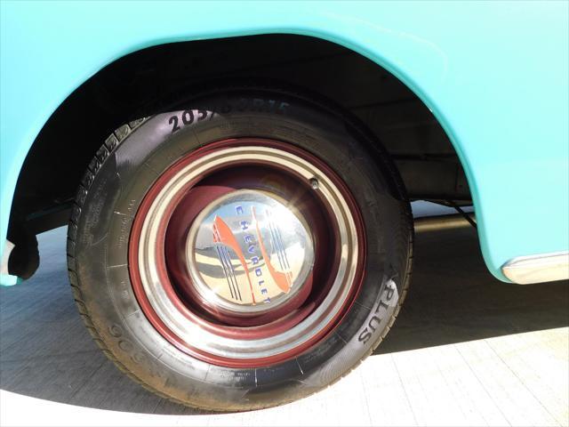 Photo of 1948 Turquois Chevrolet Stylemaster