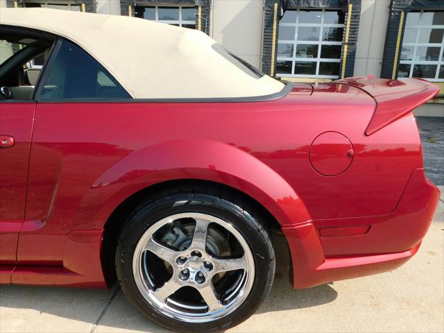 Photo of 2005 Red Ford Mustang