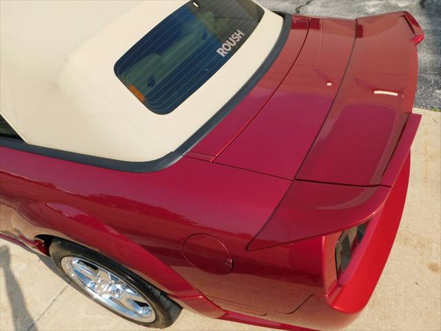 Photo of 2005 Red Ford Mustang