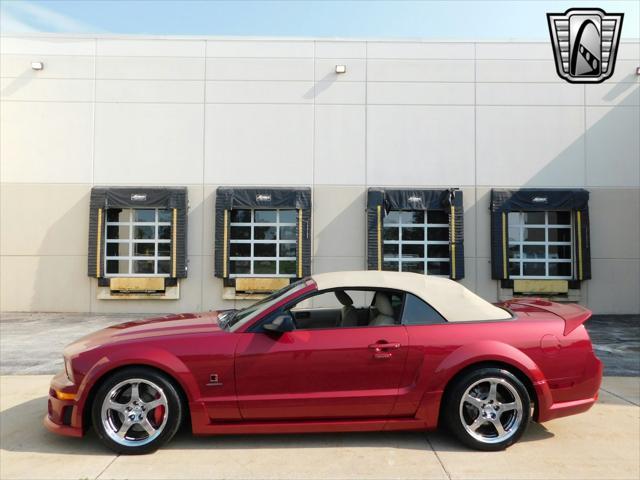 Photo of 2005 Red Ford Mustang