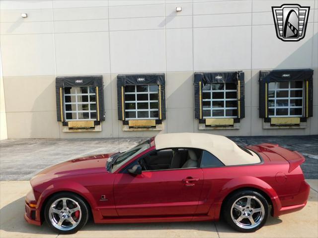Photo of 2005 Red Ford Mustang
