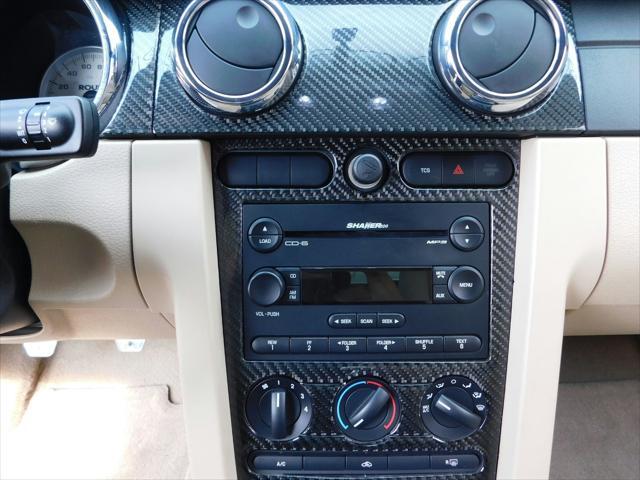 Photo of 2005 Red Ford Mustang
