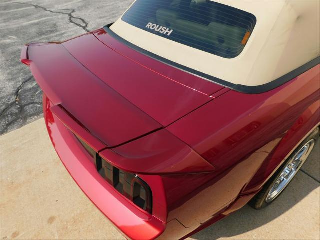 Photo of 2005 Red Ford Mustang