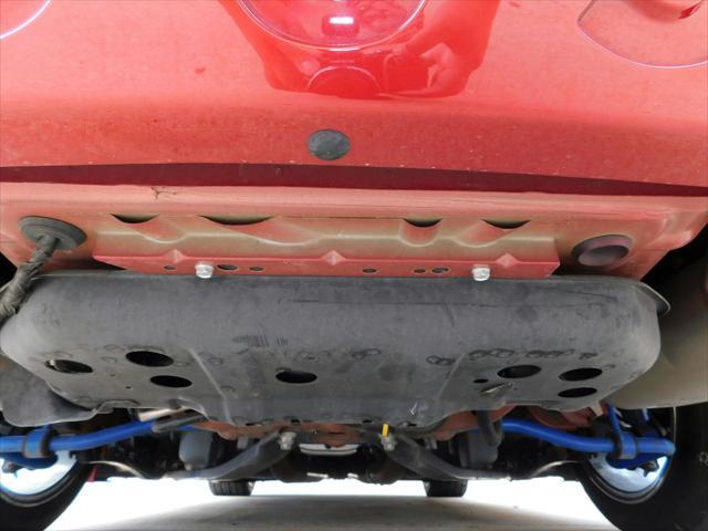 Photo of 2005 Red Ford Mustang