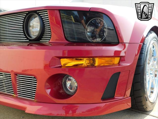 Photo of 2005 Red Ford Mustang