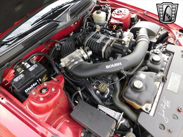 Photo of 2005 Red Ford Mustang