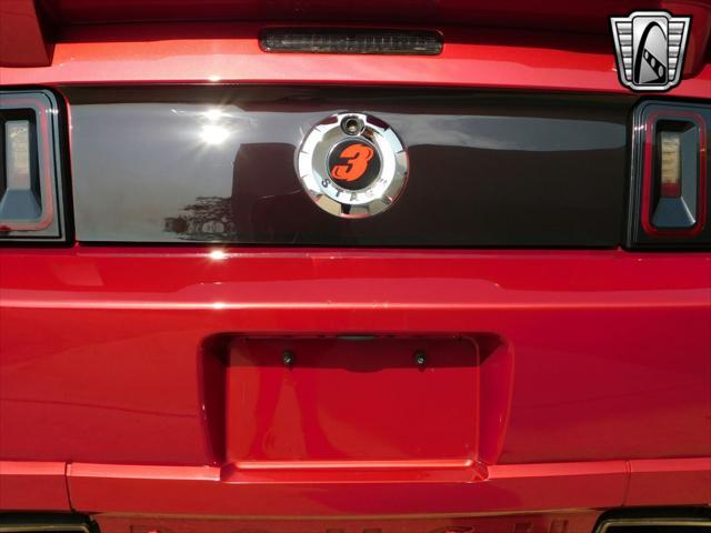 Photo of 2005 Red Ford Mustang
