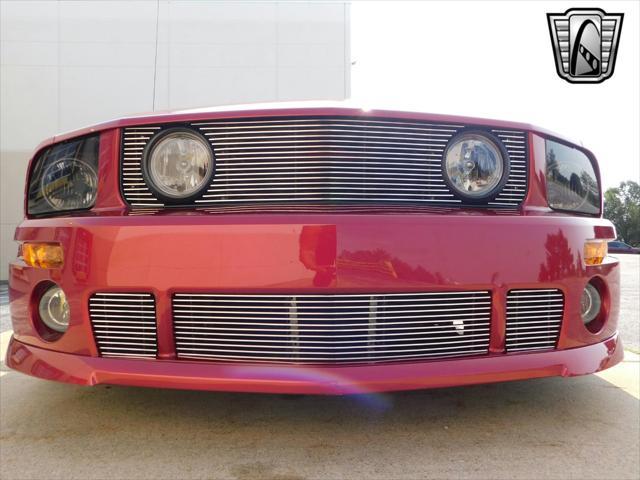 Photo of 2005 Red Ford Mustang
