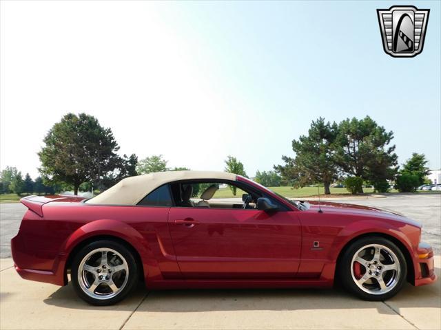 Photo of 2005 Red Ford Mustang