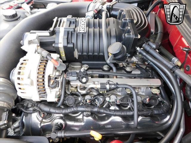 Photo of 2005 Red Ford Mustang