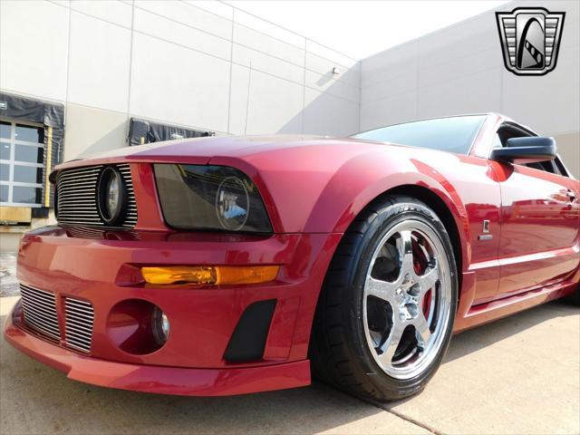 Photo of 2005 Red Ford Mustang