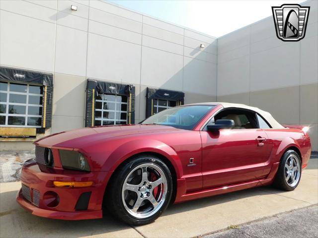 Photo of 2005 Red Ford Mustang