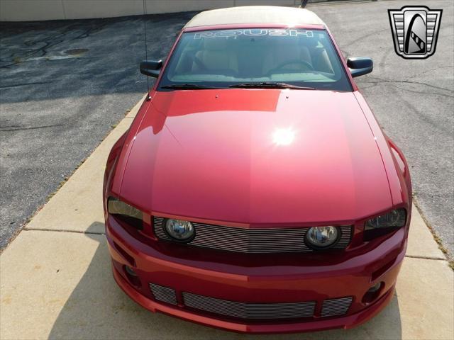 Photo of 2005 Red Ford Mustang