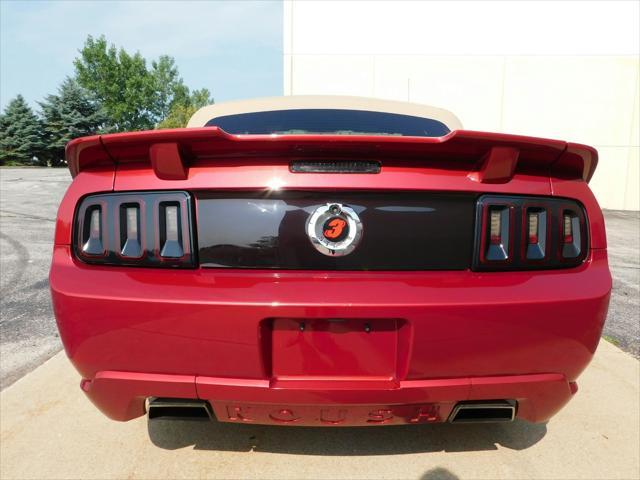 Photo of 2005 Red Ford Mustang