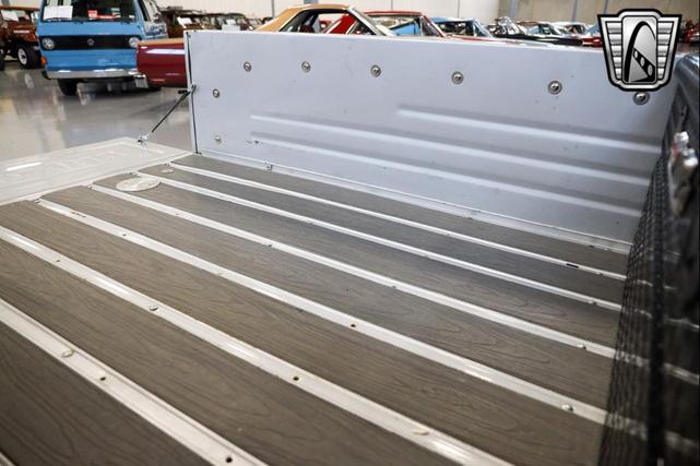 Photo of 1972 Gray Chevrolet C10/K10