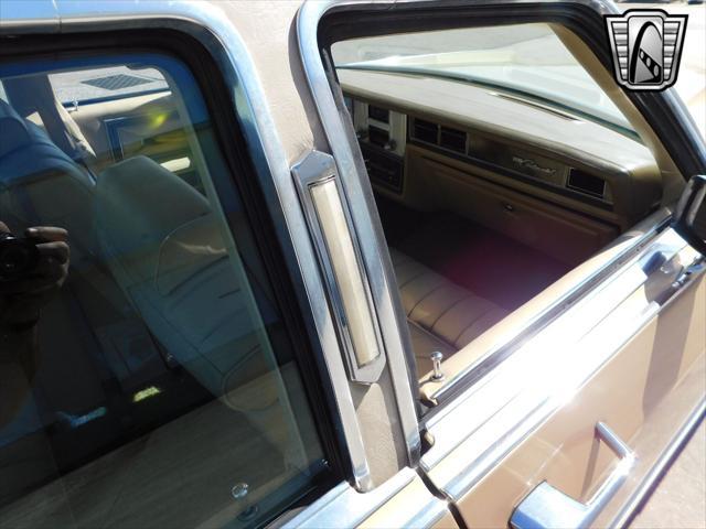 Photo of 1978 Beige Lincoln Town Car