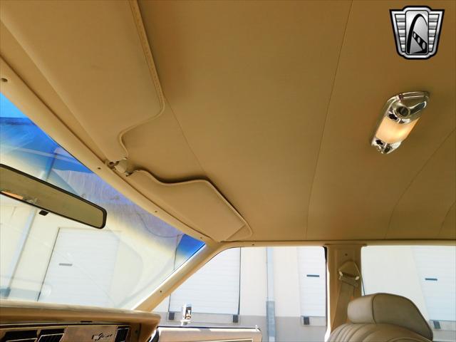Photo of 1978 Beige Lincoln Town Car