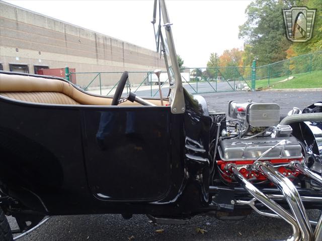 Photo of 1922 Black Ford Model T