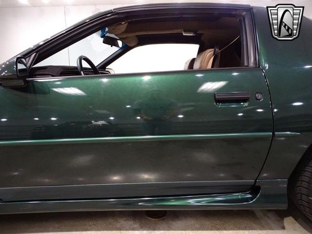 Photo of 1992 Green Chevrolet Camaro