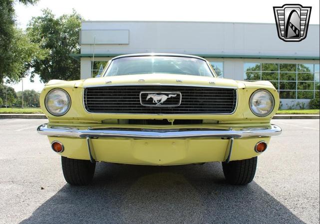Photo of 1966 Yellow Ford Mustang
