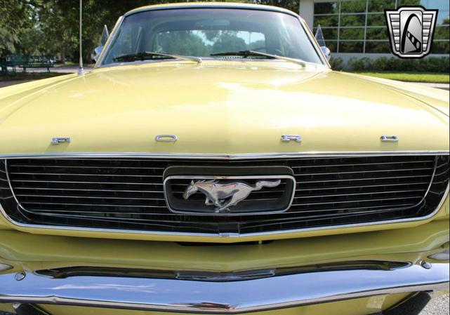 Photo of 1966 Yellow Ford Mustang