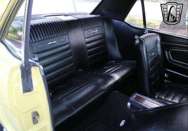 Photo of 1966 Yellow Ford Mustang