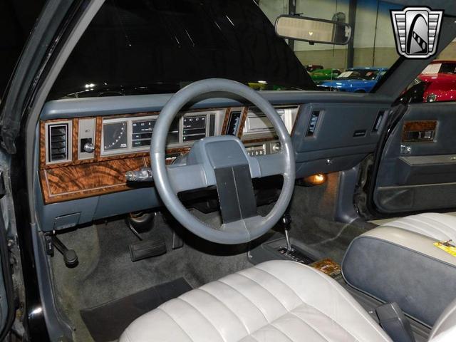Photo of 1986 Black Dodge 600