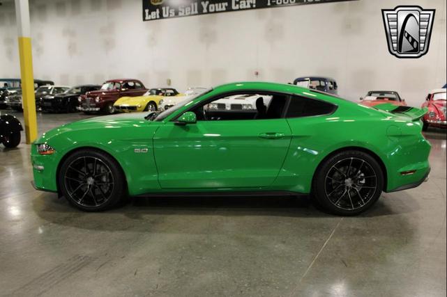 Photo of 2019 Green/Black Stripe Ford Mustang