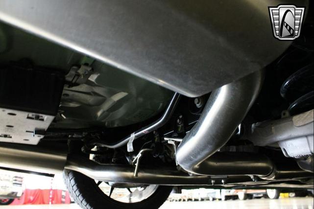 Photo of 2019 Green/Black Stripe Ford Mustang