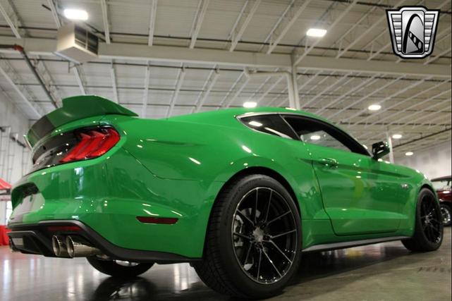 Photo of 2019 Green/Black Stripe Ford Mustang