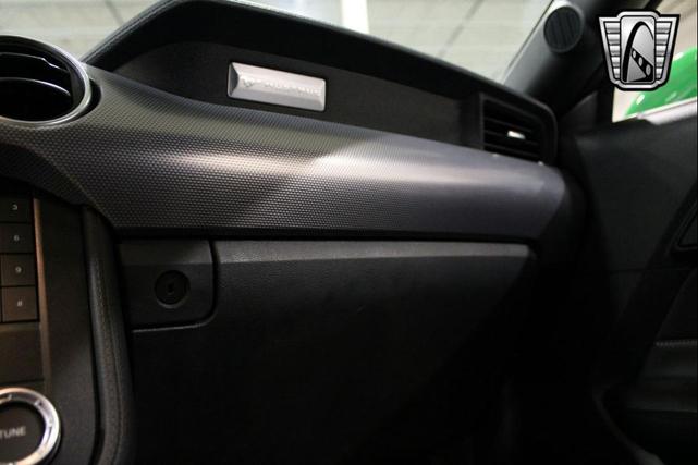 Photo of 2019 Green/Black Stripe Ford Mustang