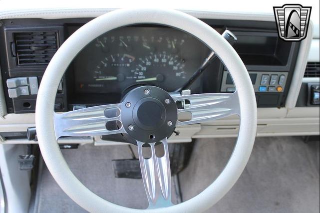 Photo of 1992 Gray Chevrolet 1500