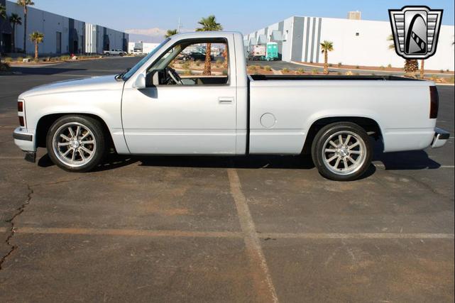 Photo of 1992 Gray Chevrolet 1500