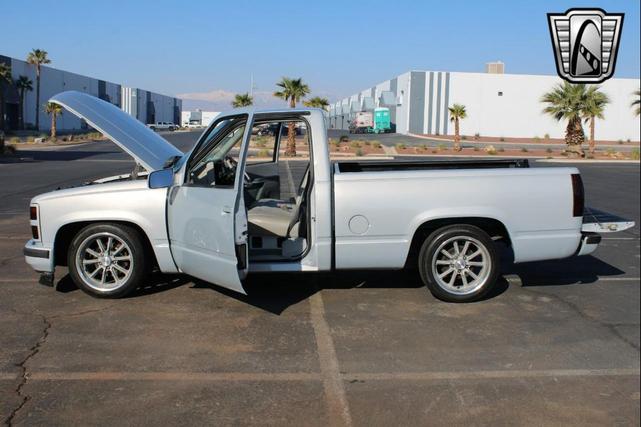 Photo of 1992 Gray Chevrolet 1500