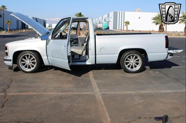 Photo of 1992 Gray Chevrolet 1500
