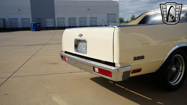 Photo of 1980 Cream Chevrolet El Camino