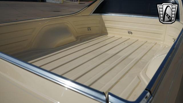 Photo of 1980 Cream Chevrolet El Camino