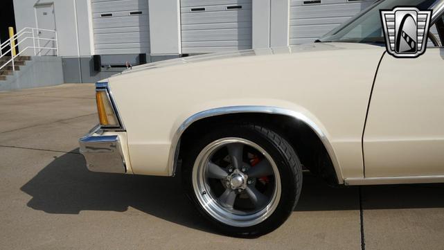 Photo of 1980 Cream Chevrolet El Camino