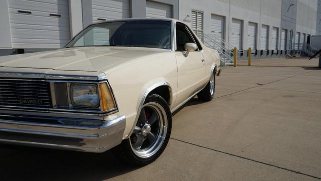 Photo of 1980 Cream Chevrolet El Camino