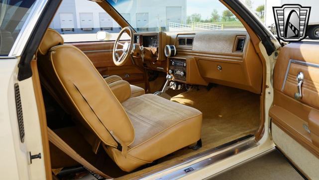 Photo of 1980 Cream Chevrolet El Camino