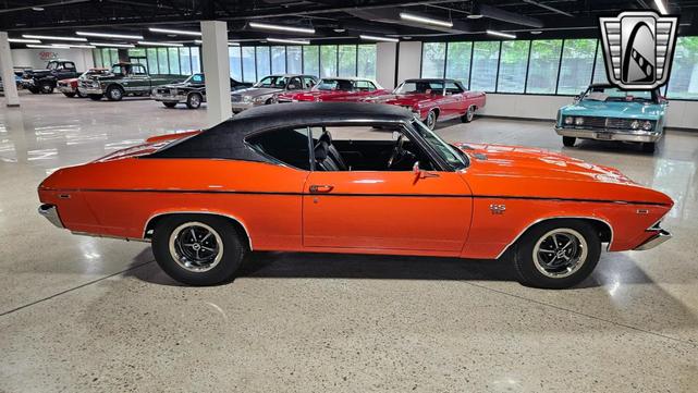 Photo of 1969 Orange Chevrolet Chevelle