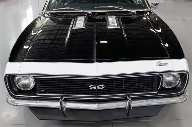 Photo of 1968 Black Chevrolet Camaro