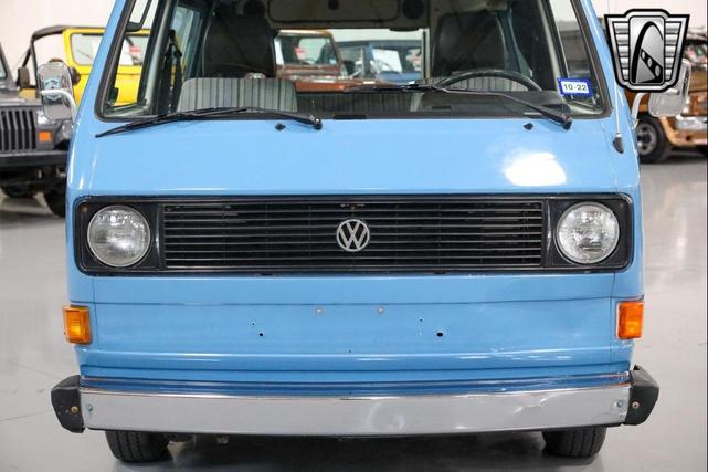 Photo of 1982 Blue Volkswagen Vanagon
