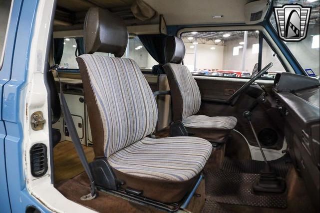 Photo of 1982 Blue Volkswagen Vanagon