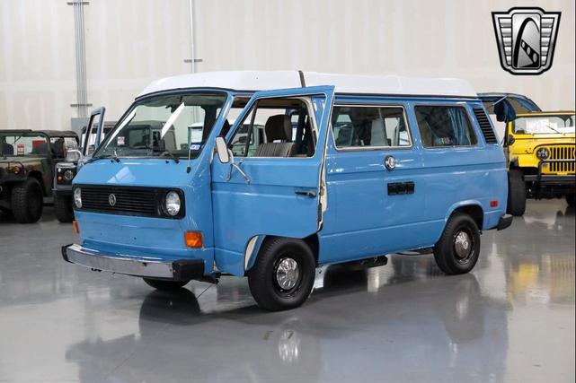 Photo of 1982 Blue Volkswagen Vanagon